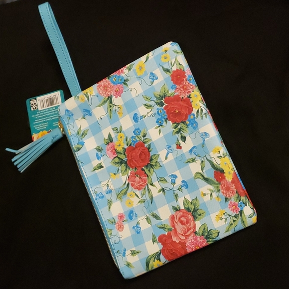 The Pioneer Woman Sweet Rose Cosmetic Bag 8.5" x 7"of - Picture 8 of 10